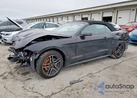 2018 Ford Mustang z USA, uszkodzony, nr VIN 1FATP8UH4J5138514